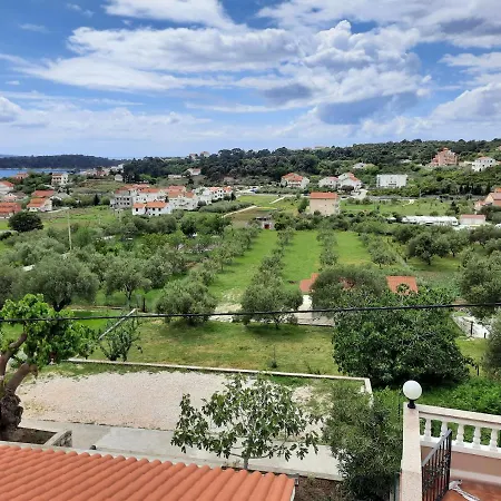 Apartment Holiday Apartment Nera Rab Town